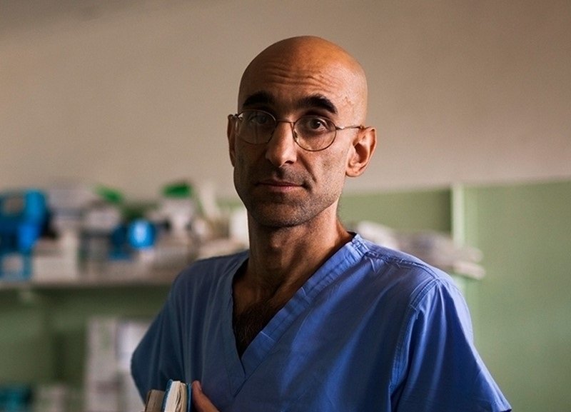 помощь людям