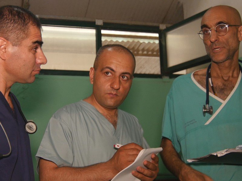 врачи в африке