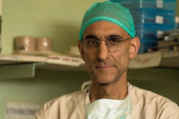 Единственный врач в Южном Судане лечит полмиллиона человек, обычная рутина…