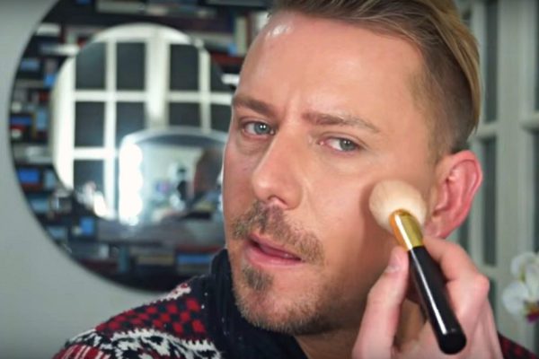 Этот трюк с тональной основой перевернет твою жизнь! Идеальный макияж на весь день.