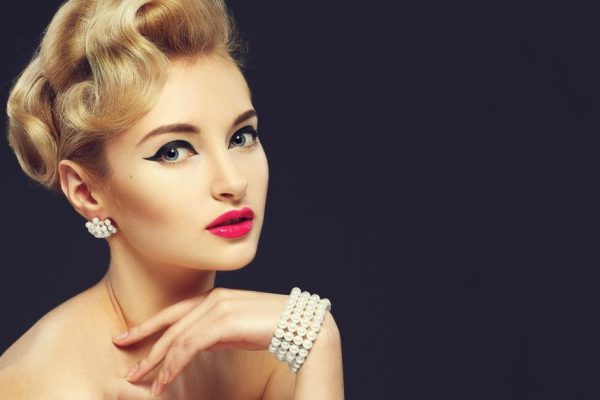 Как нарисовать стрелки подводкой