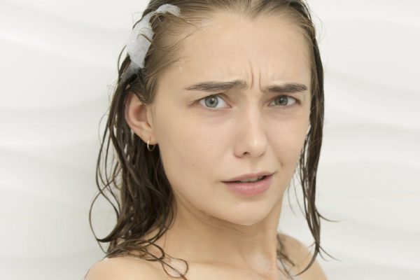 Жалею о зря потраченных годах, когда мыла голову небрежно и недобросовестно