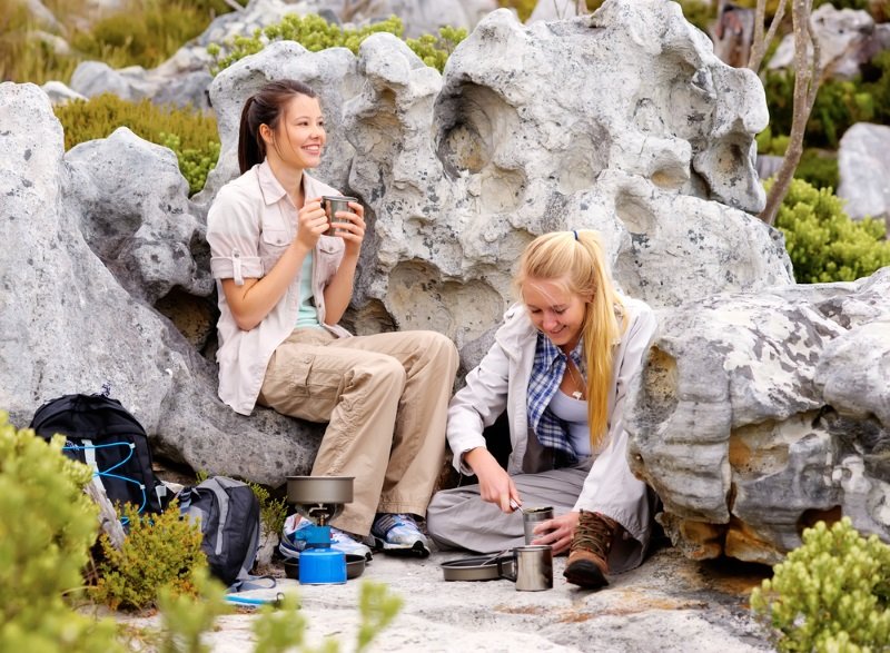 как открыть банку без штопора