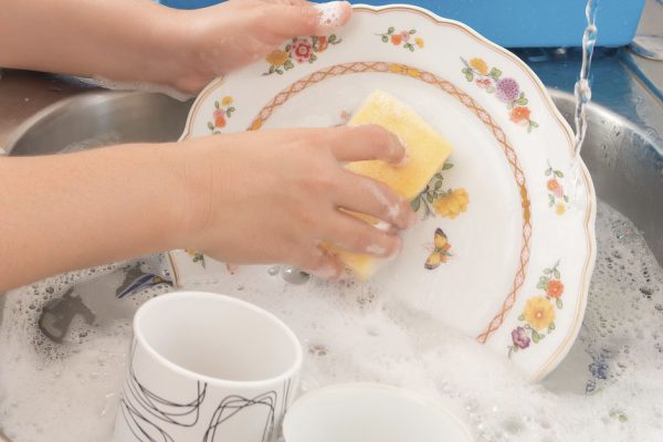 История внучки, что приехала к бабушке и отмыла всю старую советскую посуду