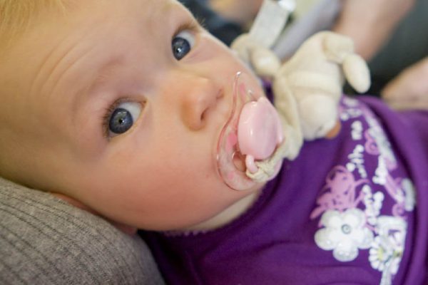 Рекомендация няни, что смогла отучить четырехлетнего карапуза от соски без проблем