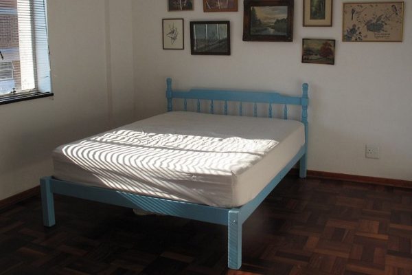 Офис + спальня в маленькой комнатушке по методу рукастого мастера