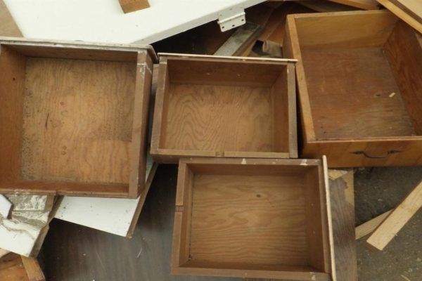 Что сделать из старых выдвижных ящиков