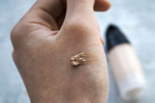 Что в составе тонального крема настораживает опытных косметологов