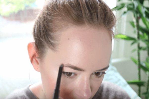 Как делать макияж под очки легко и быстро и всегда выглядеть на все 100 %!