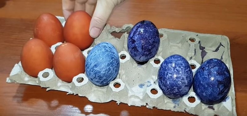 как покрасить яйца акварелью