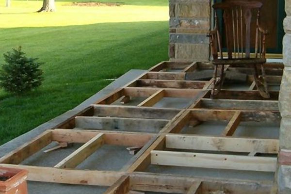 Этот мужчина взял пару деревянных поддонов и разобрал их. Результат — всеобщий восторг!