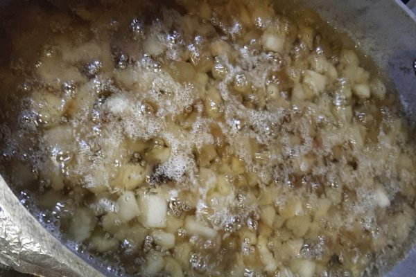 Научилась со шкварками готовить голубцы, они получаются вкуснее мясных