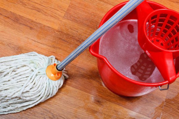 Схема мытья покрытий дома для идеальной чистоты