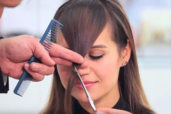 Он взял ножницы, чтобы сделать ей челку… Спустя 1 минуту я поняла, что он задумал!