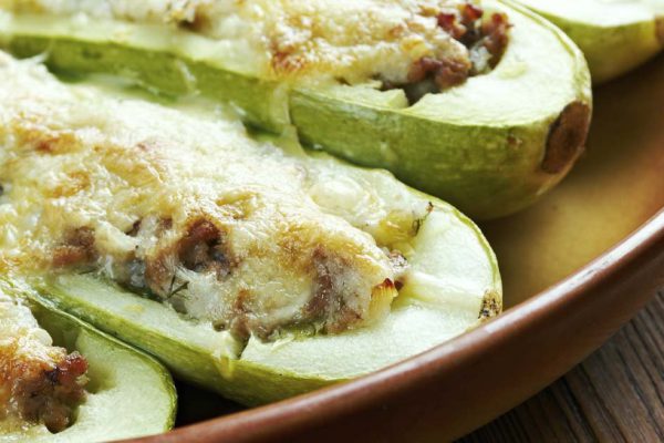 Отчего Юлия Высоцкая не жарит кабачки