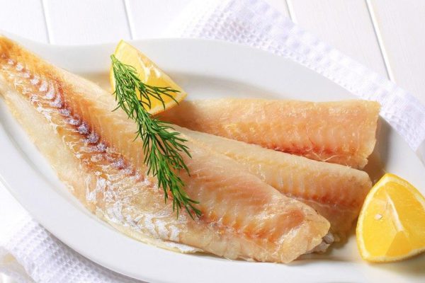 Как запечь филе минтая со свеклой