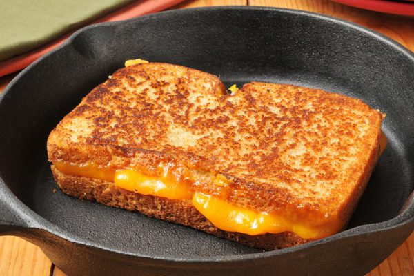 Ты еще никогда не готовил гренки таким способом! И очень зря…