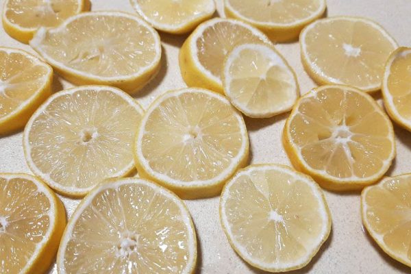 Что будет, если есть гремучую смесь из имбиря и лимона каждый день