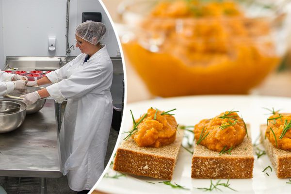 Строгая тетушка работала шеф-поваром, она готовила для меня лучшую кабачковую икру на свете