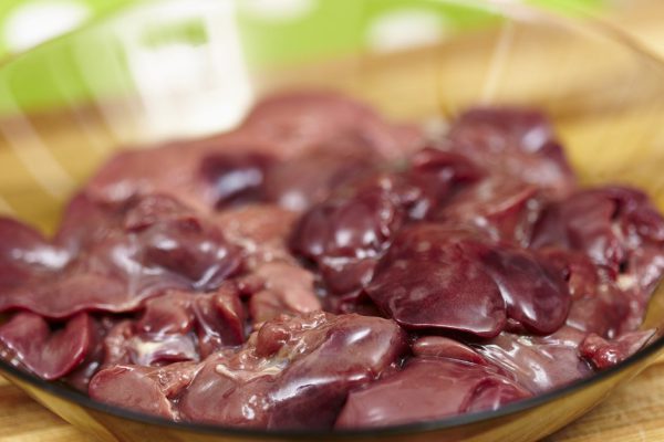 Роскошная закуска из куриной печени, которая не доставит хозяйке хлопот, к тому же чертовски вкусная