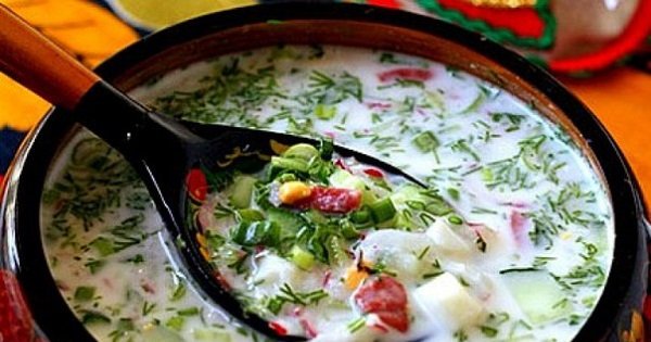 Так готовила окрошку моя бабушка… 5 невероятно вкусных рецептов.
