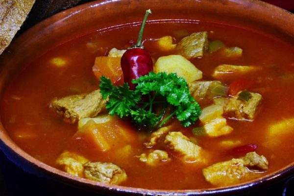 Почему суп шулюм называют «бальзамом для души»