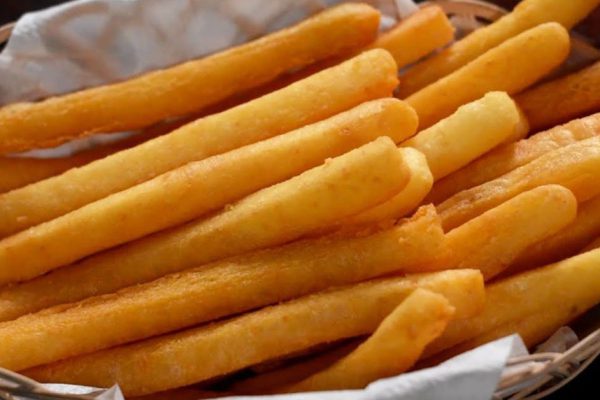 Как приготовить ужин для всей семьи, если в запасе только 400 граммов картошки и немного сыра