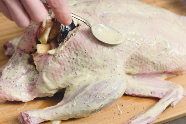 Сочная новогодняя утка в особом маринаде, которая съедается целиком