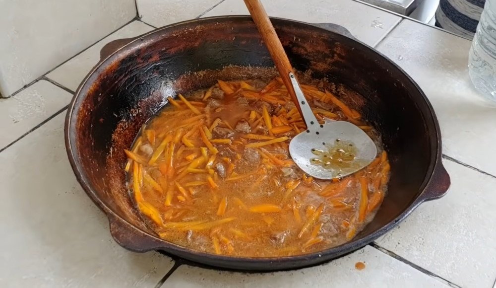 плов из лапши