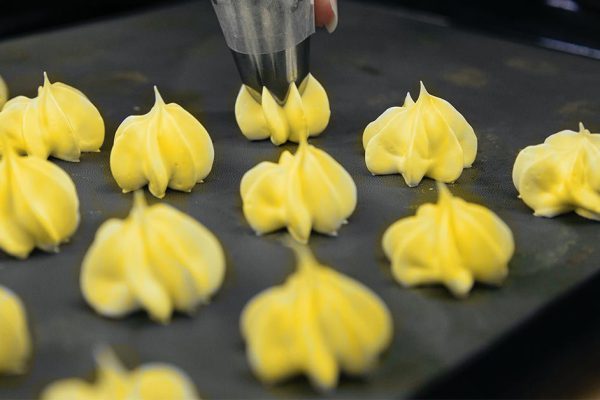 На заказ за деньги готовлю партию бананового зефира на праздник, легкий рецепт, а получается шедевр