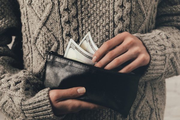 Как правильно хранить деньги