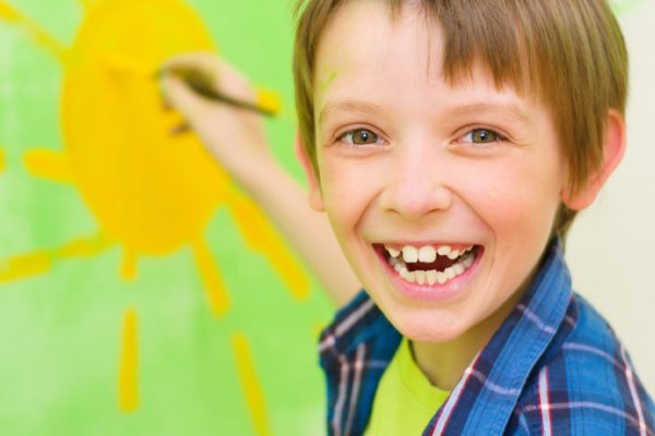 Сестра каждые выходные приходит к нам домой, и всё бы ничего, но сын у нее настоящий сорванец, решила обсудить с ней этот вопрос