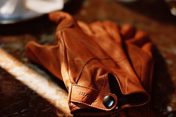 Так разглаживают кожаные вещи умелые хозяйки. Просто чудо, а не способ!