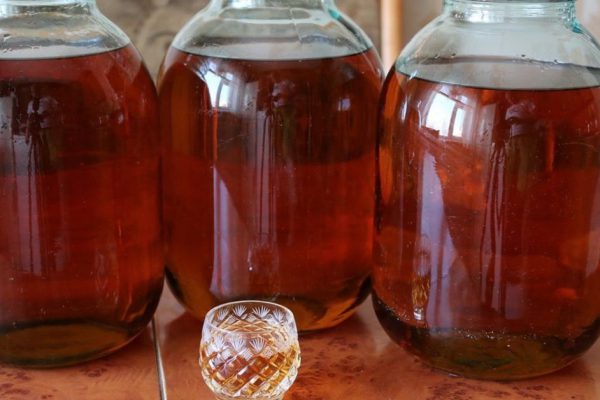 Вот как приготовить домашний коньяк. Ты не отличишь его от элитного покупного!