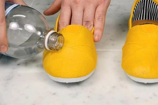 Прочная и непромокаемая обувь за 2 минуты. Как я счастлив, что знаю этот трюк!