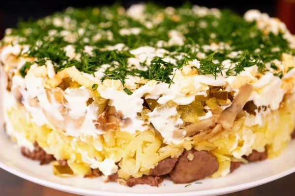 Хитрый салат с печенкой от гостеприимной цыганки