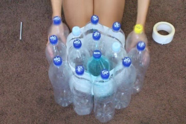пластиковые бутылки на даче