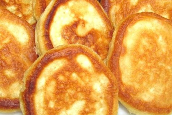 Пышные оладьи: отменный рецепт для настоящих хозяек.
