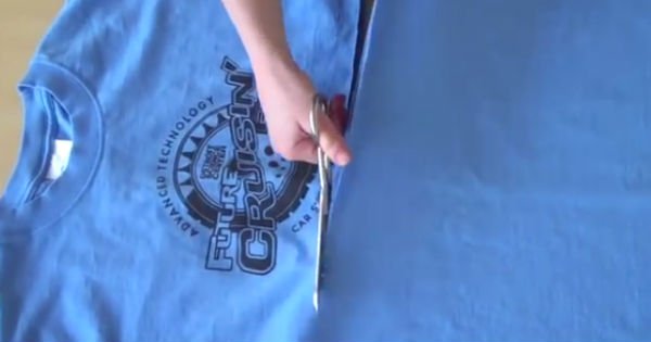 Она взяла старую футболку и просто разрезала ее на куски. Ничего лучше я еще в жизни не видел!