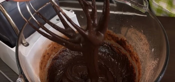 шоколадный торт обычный