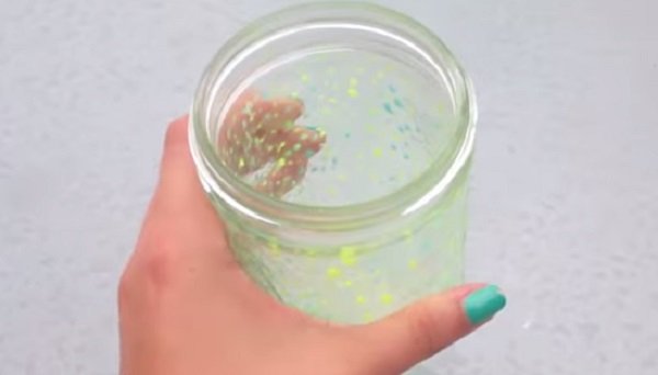 банка которая светится