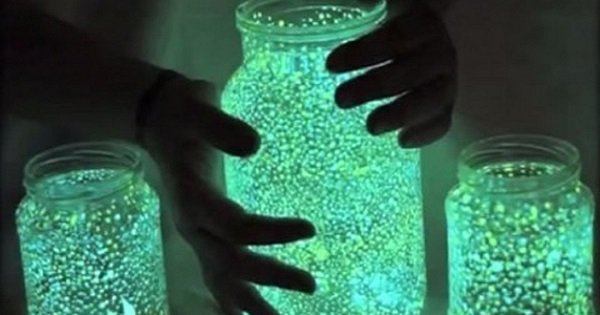 Волшебная банка, сияющая в темноте: пошаговая инструкция. Эта вещь вызывает трепет…
