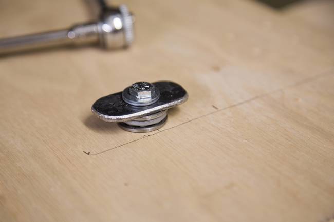 ящик в прицепе машины