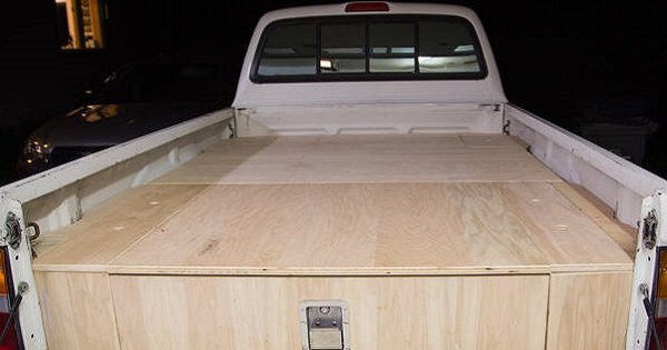 Этот парень гениально обустроил прицеп своей машины! Идея на вес золота…