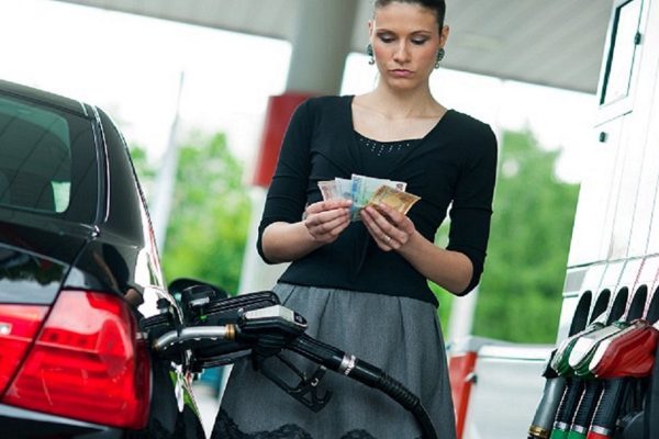 Внимание! Обман на АЗС! Они используют эту уловку, чтобы не разориться…