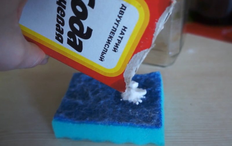 как убрать липкую этикетку