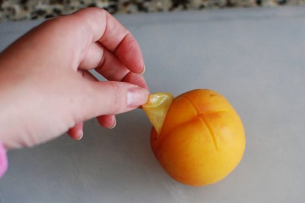 Теперь я буду чистить персик только так! Суперовый лайфхак.