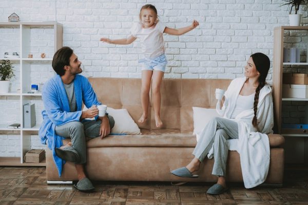 Советы Комаровского и Лабковского о том, как сохранить отношения во время карантина