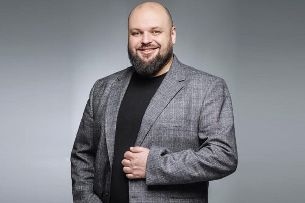 Мужские наряды, что не бьют по карману и скрывают брюшко