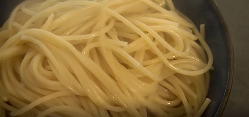 как сварить спагетти в сковородке